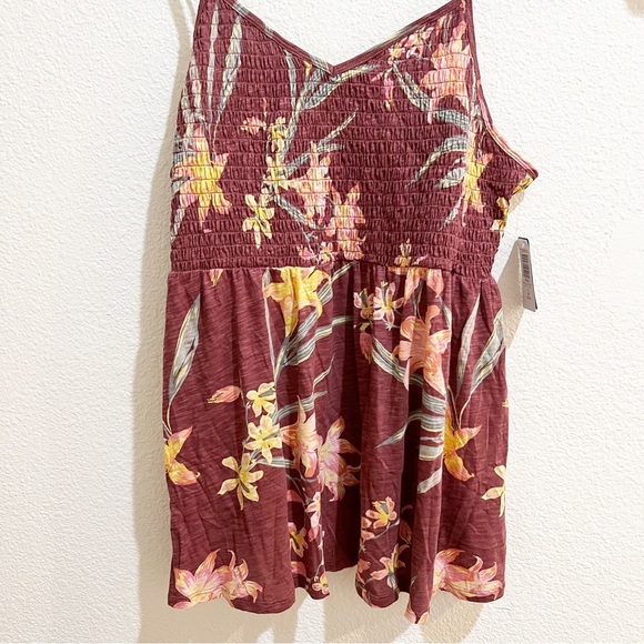 Torrid- NWT Smocked Babydoll Tank in Floral Dusty Red- 3X - Picture 3 of 7